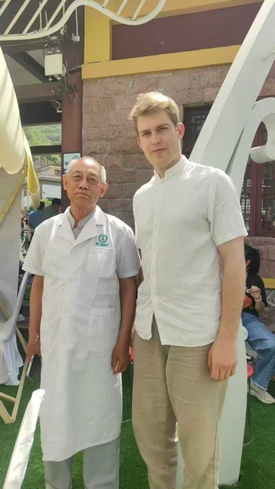 四十载岐黄路：强新民中医辨证论治情志病临床经验录