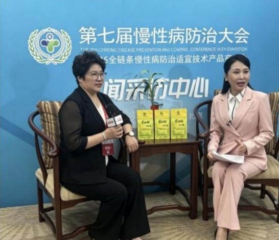 第九届中国医师节特别报道最美中医师罗鸣：岐黄仁心二十载 大医精诚护苍生