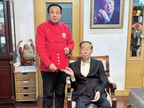 ​承古纳今创医术 大爱无疆暖人心——闻树忠：用岐黄之术诠释医者大爱