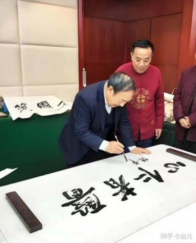 5·18全国血管健康日科普视角下排尿体位性别差异与血管健康干预研究